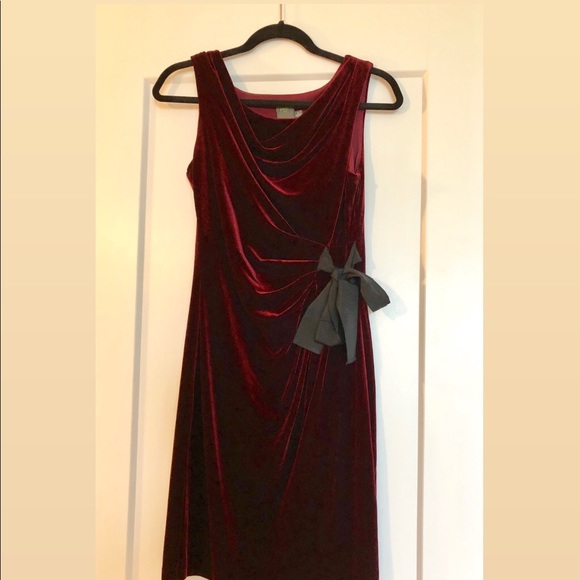 Taylor velvet burgundy dress - Picture 4 of 5